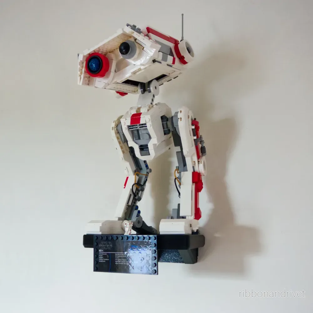 Väggfäste för LEGO Star Wars BD-1 75335