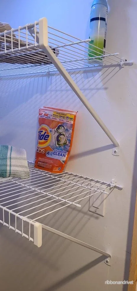 Täckkåpor för trådhyllor (kompatibla med Rubbermaid) Täckkåpor för trådhyllor (kompatibla med Rubbermaid)