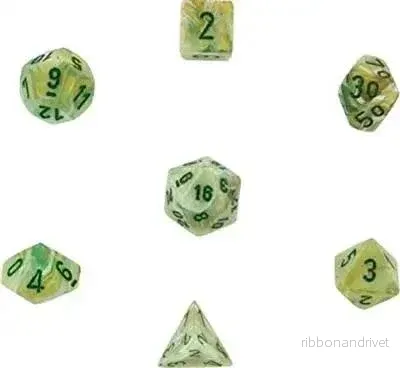 Chessex Marble 7-Die Set - Grön med Mörkgrön