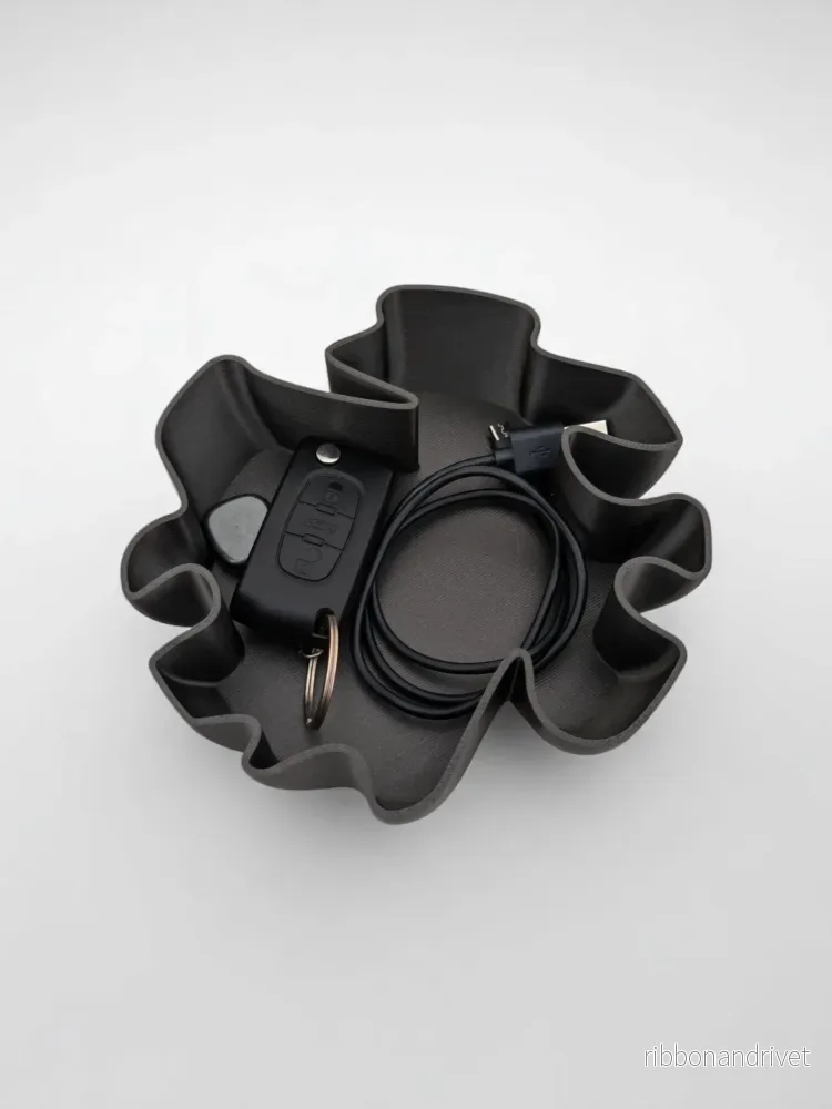Catchall-skål i modern organisk design - Bild 3