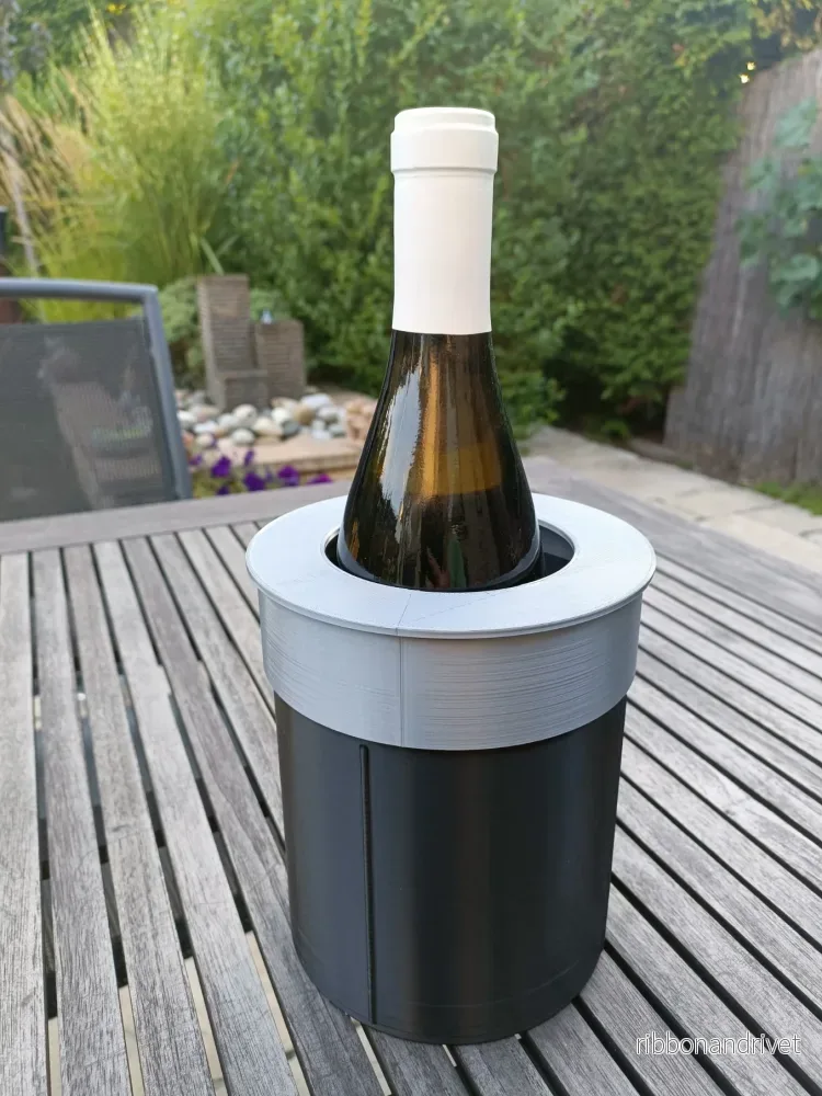 Vinkylare med plats för 4 kylelement – Perfekt tempererat vin Vinkylare med plats för 4 kylelement – Perfekt tempererat vin