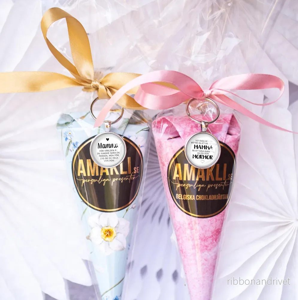 Presentpaket till mamma | Pralinstrut & nyckelring Presentpaket till mamma | Pralinstrut & nyckelring
