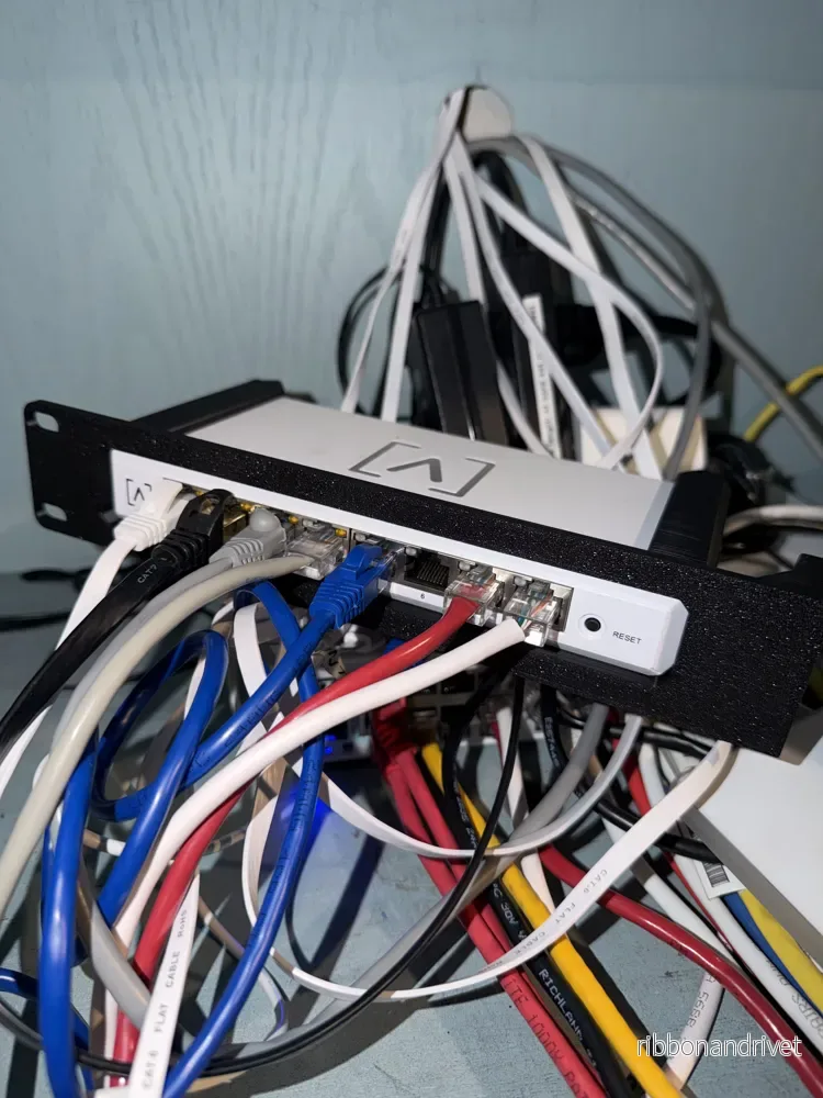 19-tums rackfästen för Alta Labs S8-POE - Bild 2
