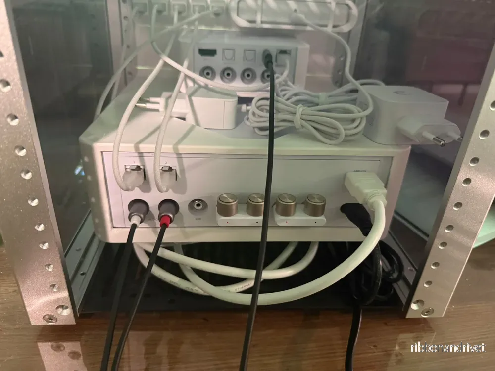 10-tums 2U rackmonteringsbeslag för UniFi PowerAmp - Bild 3