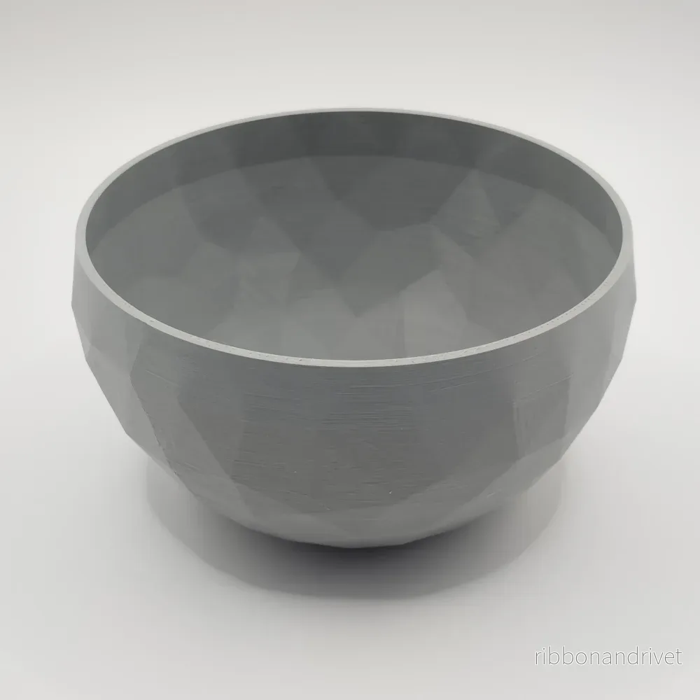 Dekorativ low poly-skål i geometrisk design - Bild 2
