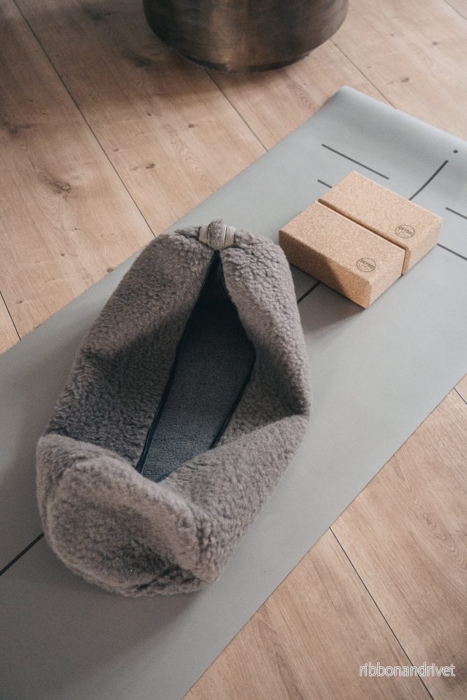 Release Wool Cover for Yoga Bolster – Light Brown Release Wool Cover for Yoga Bolster – Light Brown