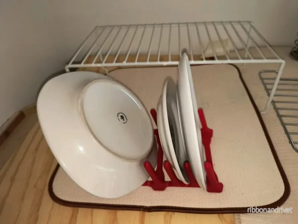 Kompakt diskställ för köket