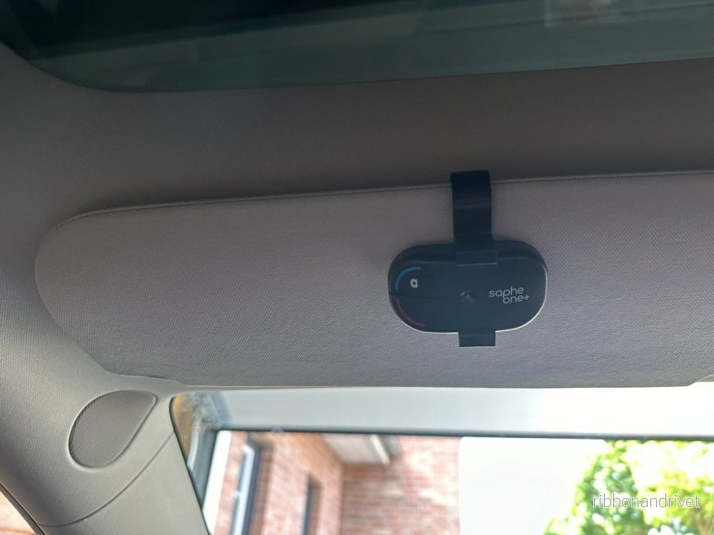 Saphe One+ fäste för Tesla solskydd