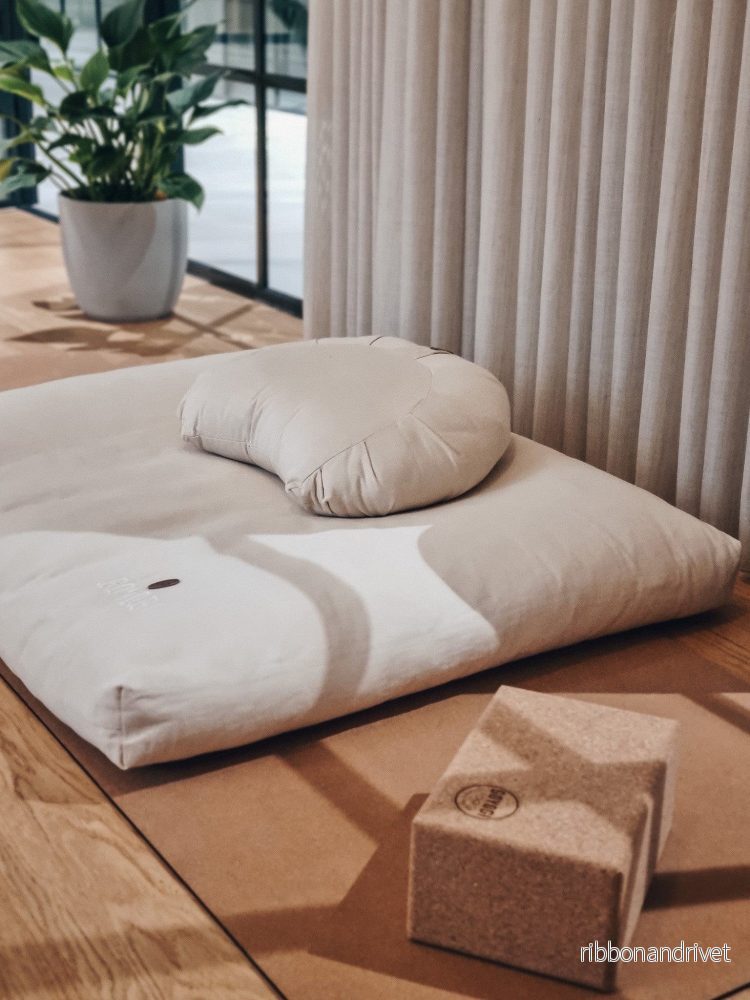 Calm Crescent Meditation Cushion – Natural Calm Crescent Meditation Cushion – Natural
