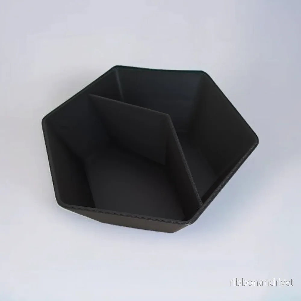 Minimalistisk pistageskål med två praktiska fack - Bild 3