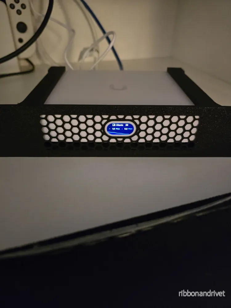 10-tums rackfästen för Unifi UCG-Ultra och UCG-Max - Bild 2
