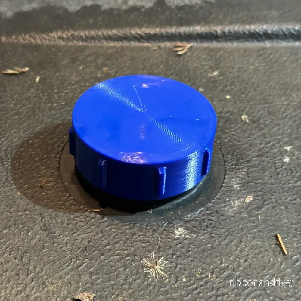 Robust tanklock för bränsletankar på små motorer - Bild 2