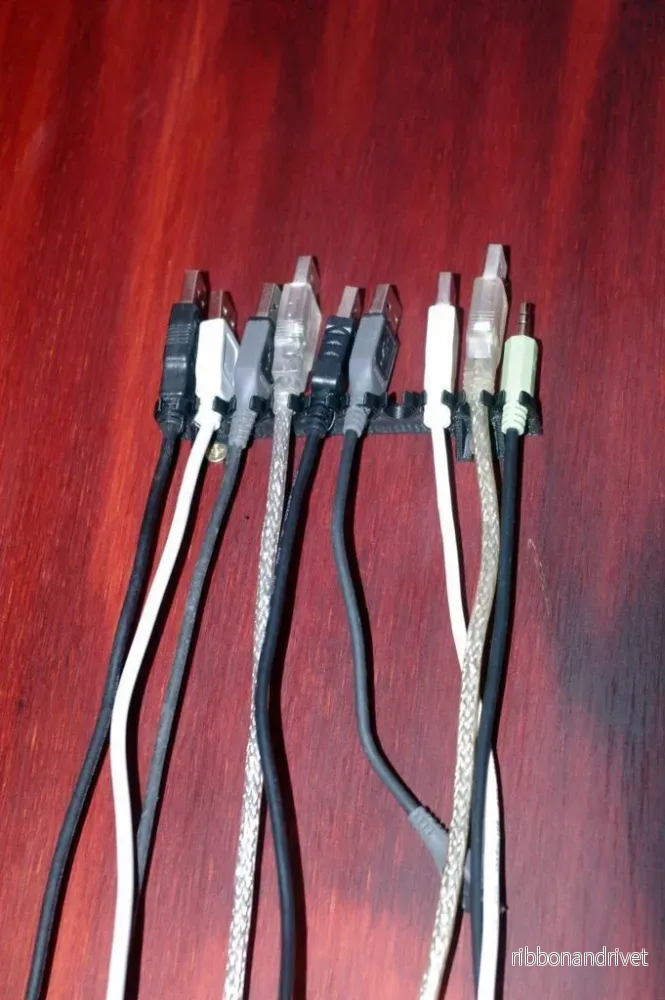 Parametrisk USB-kabelhållare