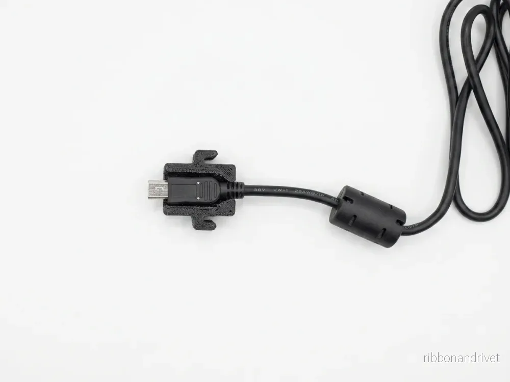 BKS1 USB-kabelhållare – Säker laddningsanslutning när du är på språng - Bild 2