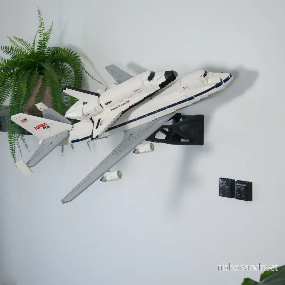 Justerbart väggfäste för NASA Shuttle Carrier-modell Justerbart väggfäste för NASA Shuttle Carrier-modell
