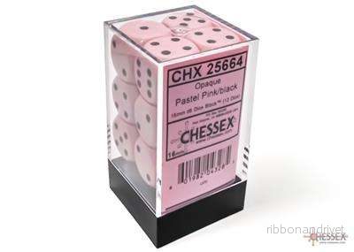Chessex Opaque Pastel Pink/Black 16mm d6 Tärningar Block (12 Tärningar)