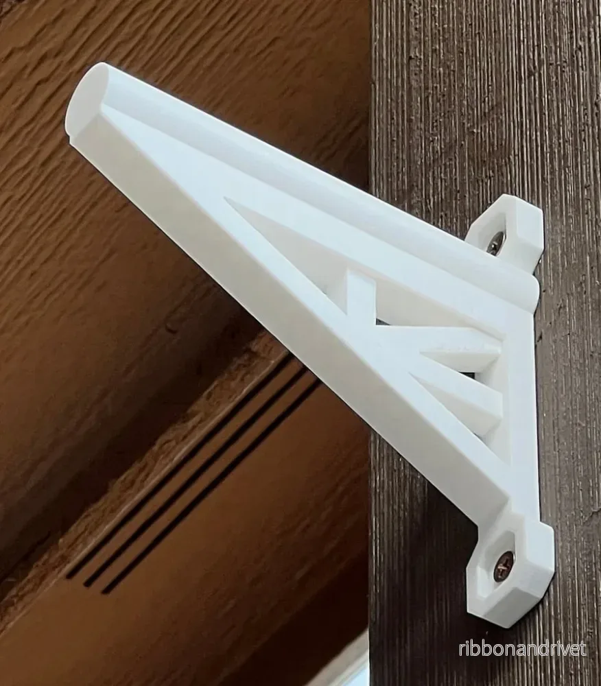 Elegant fågelplattform i amerikansk hantverksstil