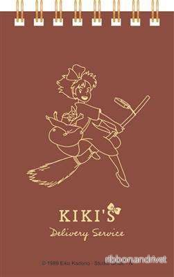 Kiki’s Delivery Service – stämplad anteckningsbok med ringbindning (11,5 x 7,2 cm) – Kiki på sin kvast Kiki’s Delivery Service – stämplad anteckningsbok med ringbindning (11,5 x 7,2 cm) – Kiki på sin kvast