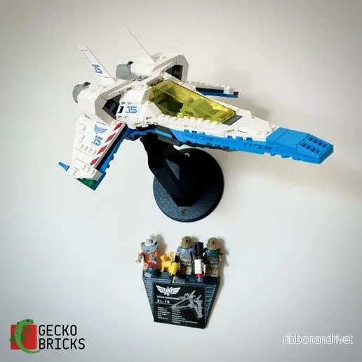 Väggfäste för LEGO XL-15 Rymdskepp 76832