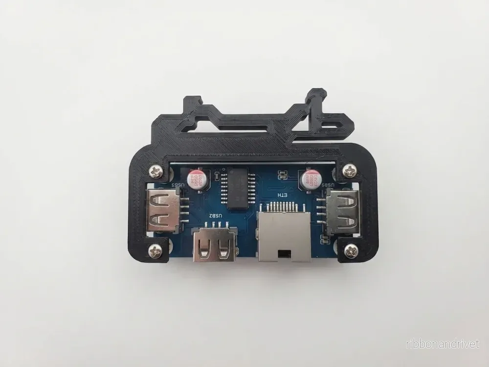 Vertikalt DIN-skenefäste för Raspberry Pi Zero och Zero 2 W