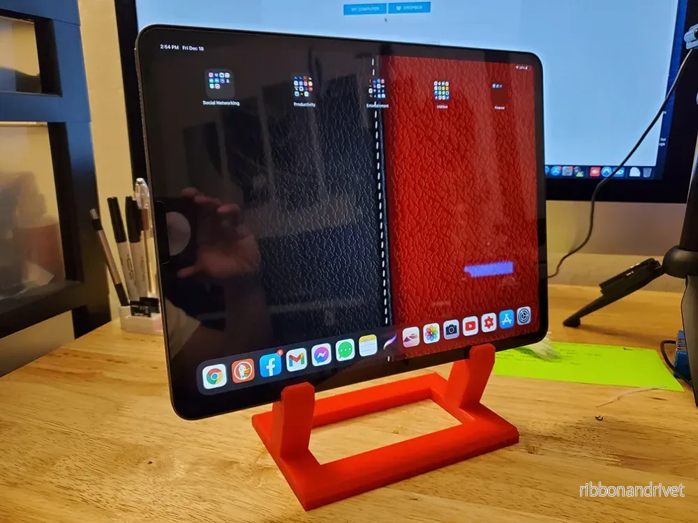Kompakt skärm och iPad-stativ