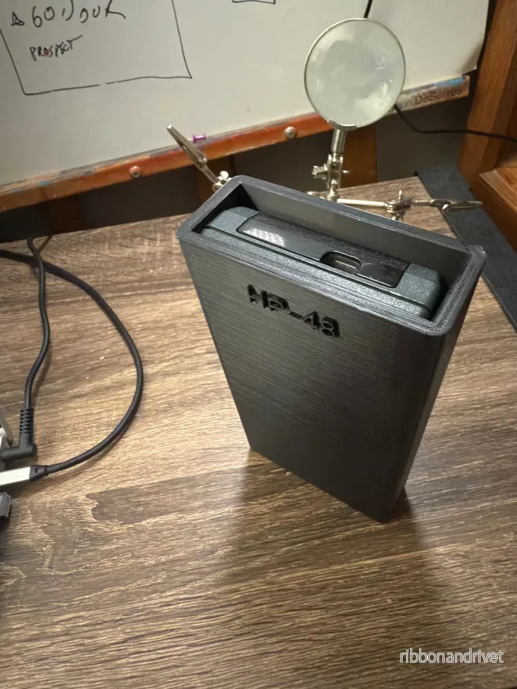 Robust hårdväska för HP-48 miniräknare