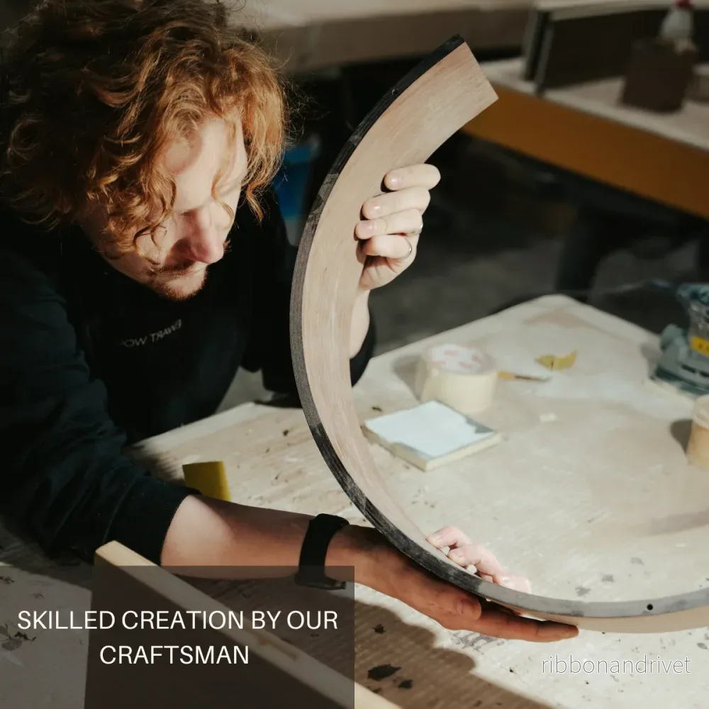 Handgjord Toalettpappershållare i Trä, 6 olika färger - Smile - Bild 2