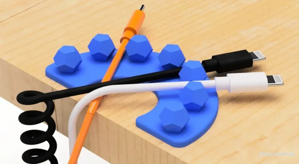 USB-kabelhållare (vanlig dodekaeder) USB-kabelhållare (vanlig dodekaeder)