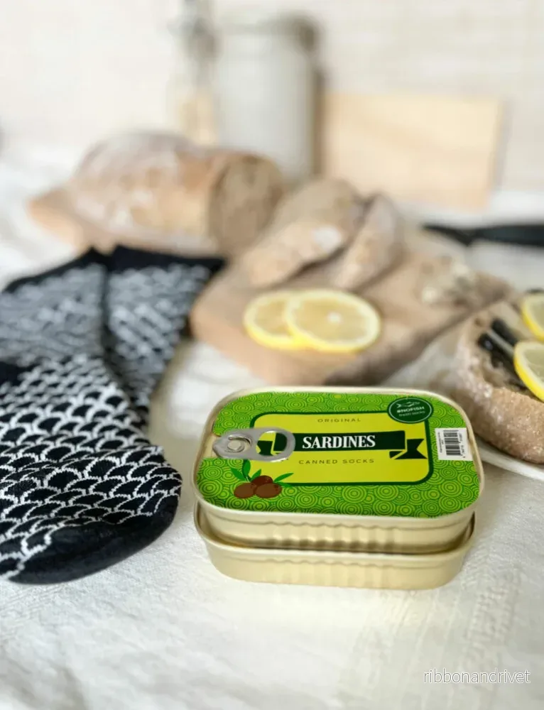 Sardinsockor i Burk – Unisex (Storlek 35–46) | 🐟🧦 Sardinsockor i Burk – Unisex (Storlek 35–46) | 🐟🧦