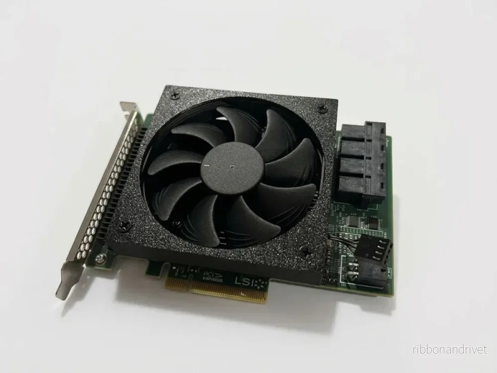 Noctua NF-A9x14 fläktskydd för LSI 9300-16i