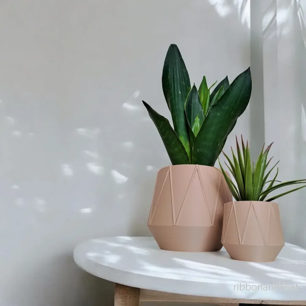 Modern GeoBloom blomkruka med geometrisk design - Bild 2