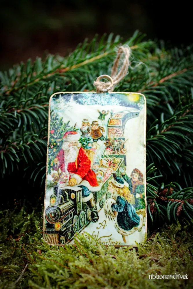 Emaljhängen med charmiga och klassiska julmotiv - Bild 2