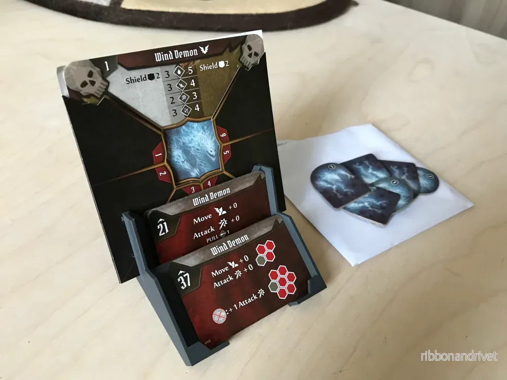 Gloomhaven Monster Attack-korthållare Gloomhaven Monster Attack-korthållare