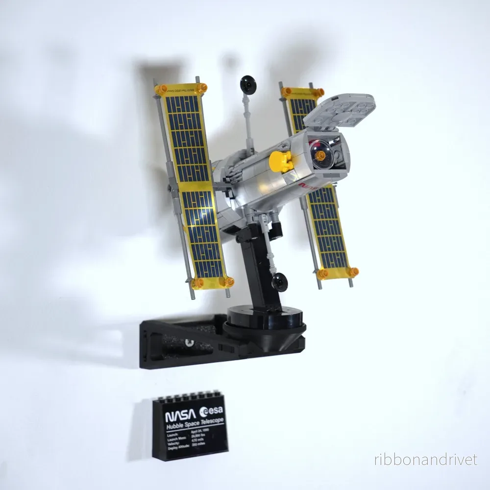 Väggfäste för Lego Hubble-rymdteleskop 10283 - Bild 2