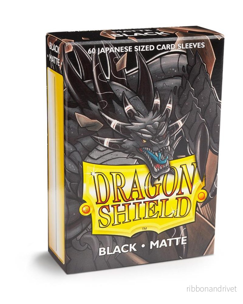 Dragon Shield Small Sleeves – Japansk Matt Svart (60 Sleeves) Dragon Shield Small Sleeves – Japansk Matt Svart (60 Sleeves)