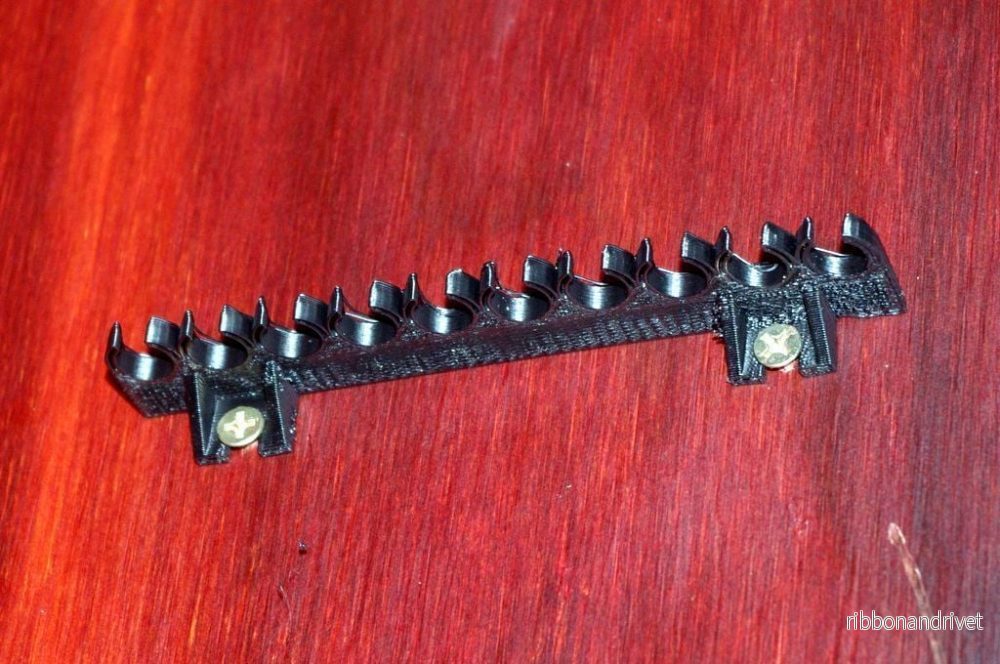 Parametrisk USB-kabelhållare - Bild 2
