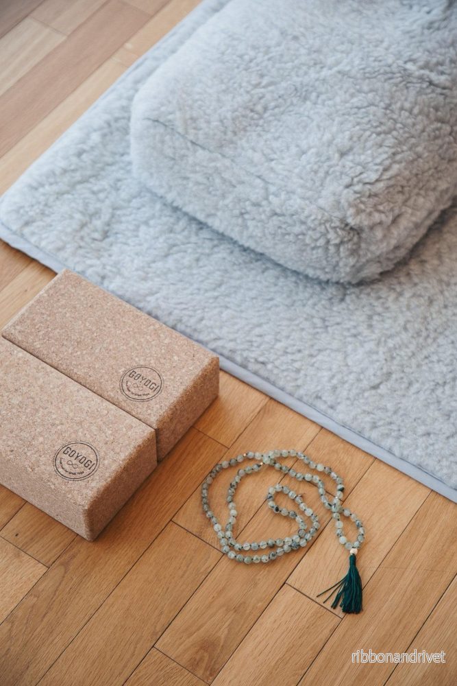 Release Wool Rectangular Bolster - Light Grey - Bild 2