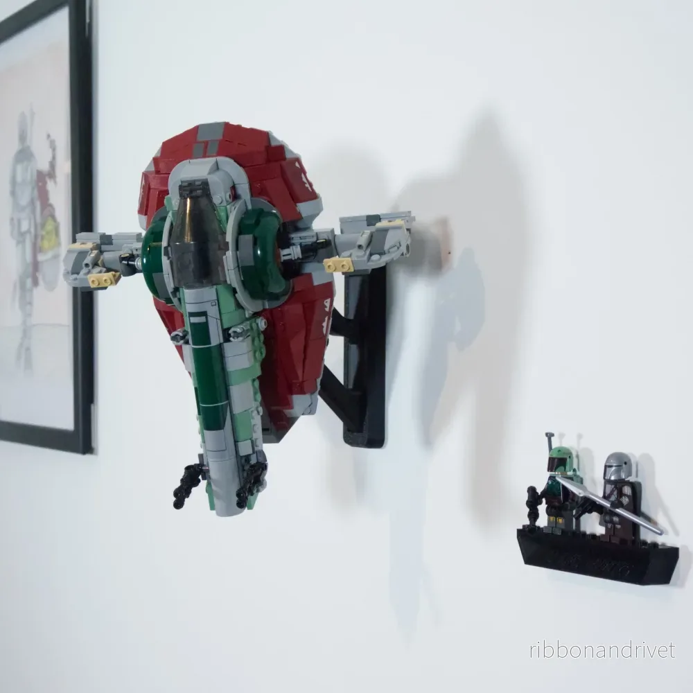 Justerbart väggfäste för LEGO Boba Fetts Starship Justerbart väggfäste för LEGO Boba Fetts Starship