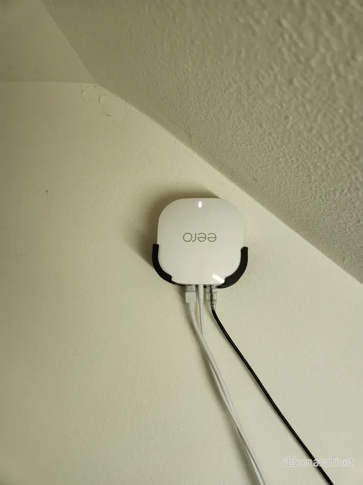 Väggfäste för Eero 6+ Plus WiFi-router - Bild 3