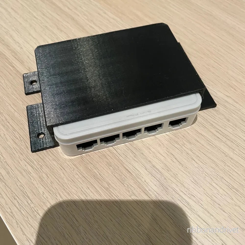Skrivbordsfäste för D-Link DGS-1005A 5-portars switch - Bild 3