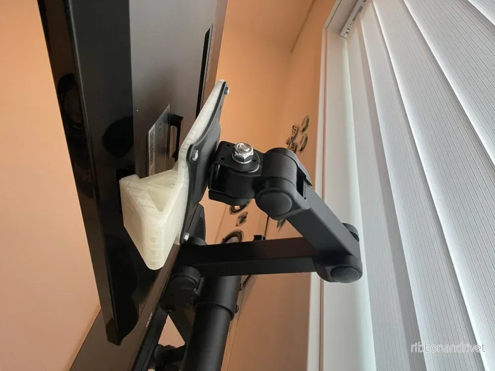 VESA-fäste för Samsung U28D590D-skärm - VESA 100 - Bild 2