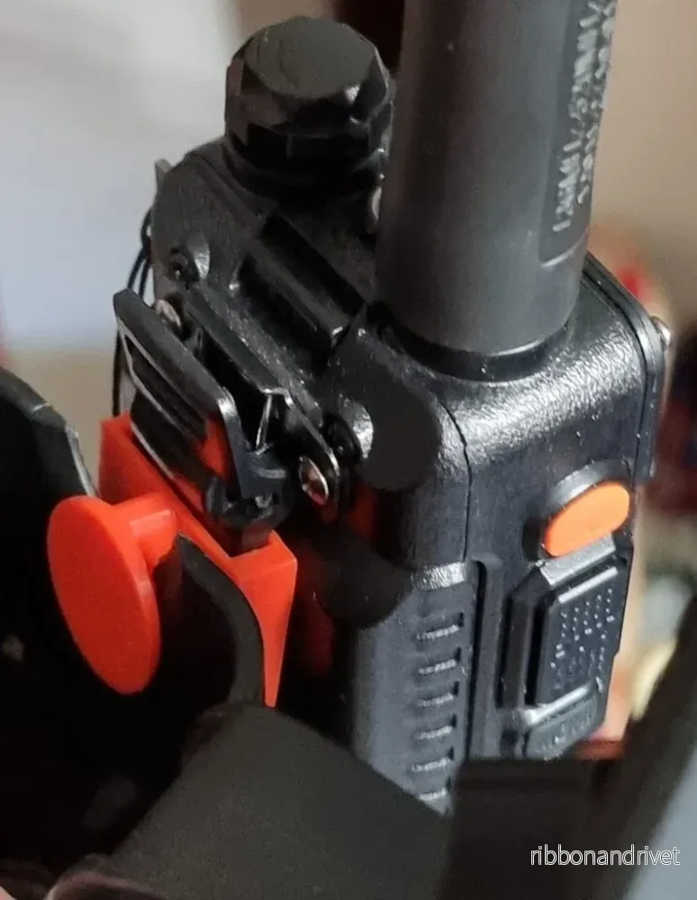 Monteringsklämma för Baofeng UV-5R radio - Bild 2