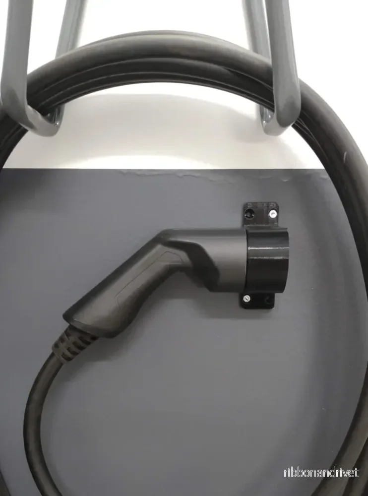 Hållare för laddkabel för elbilar typ 2 Hållare för laddkabel för elbilar typ 2