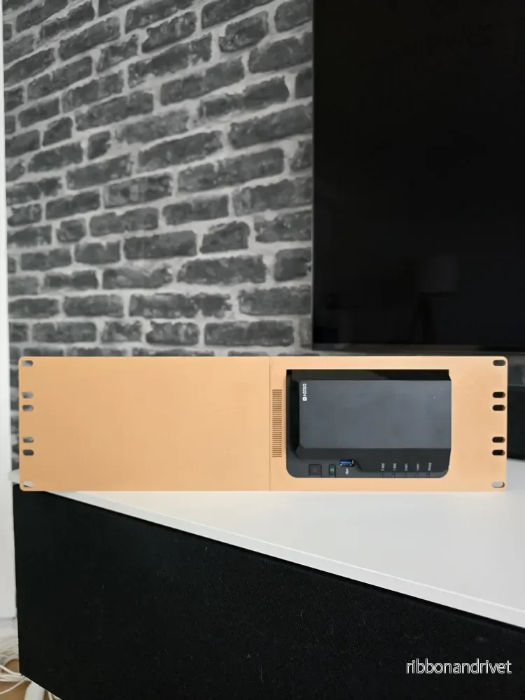 19-tums rackfästen för Synology DS224+ NAS - Bild 3