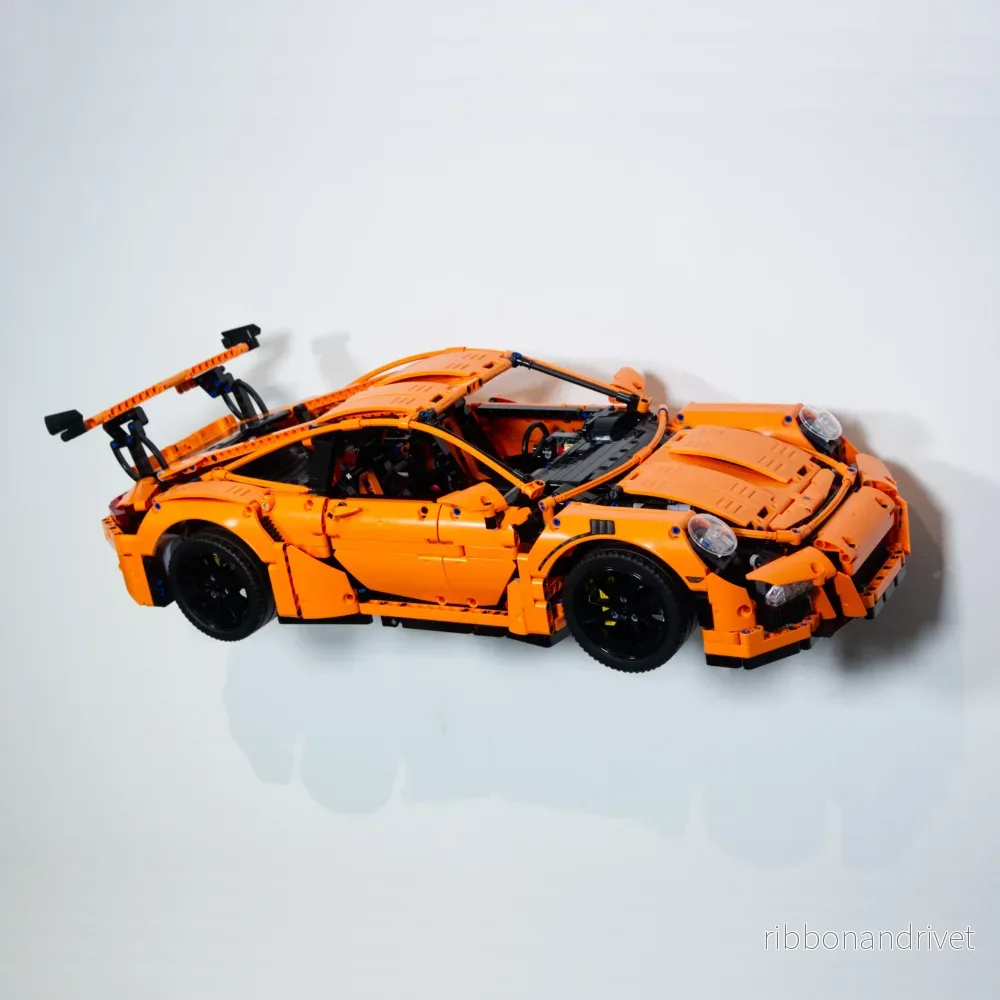 Väggfäste för Technic Porsche 911 GT3 RS - Bild 2
