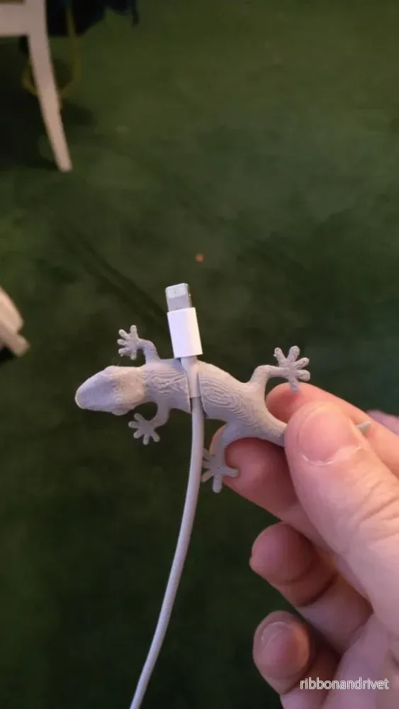 Gecko Wire Holder - Praktisk kabelhållare i Gecko-design - Bild 2