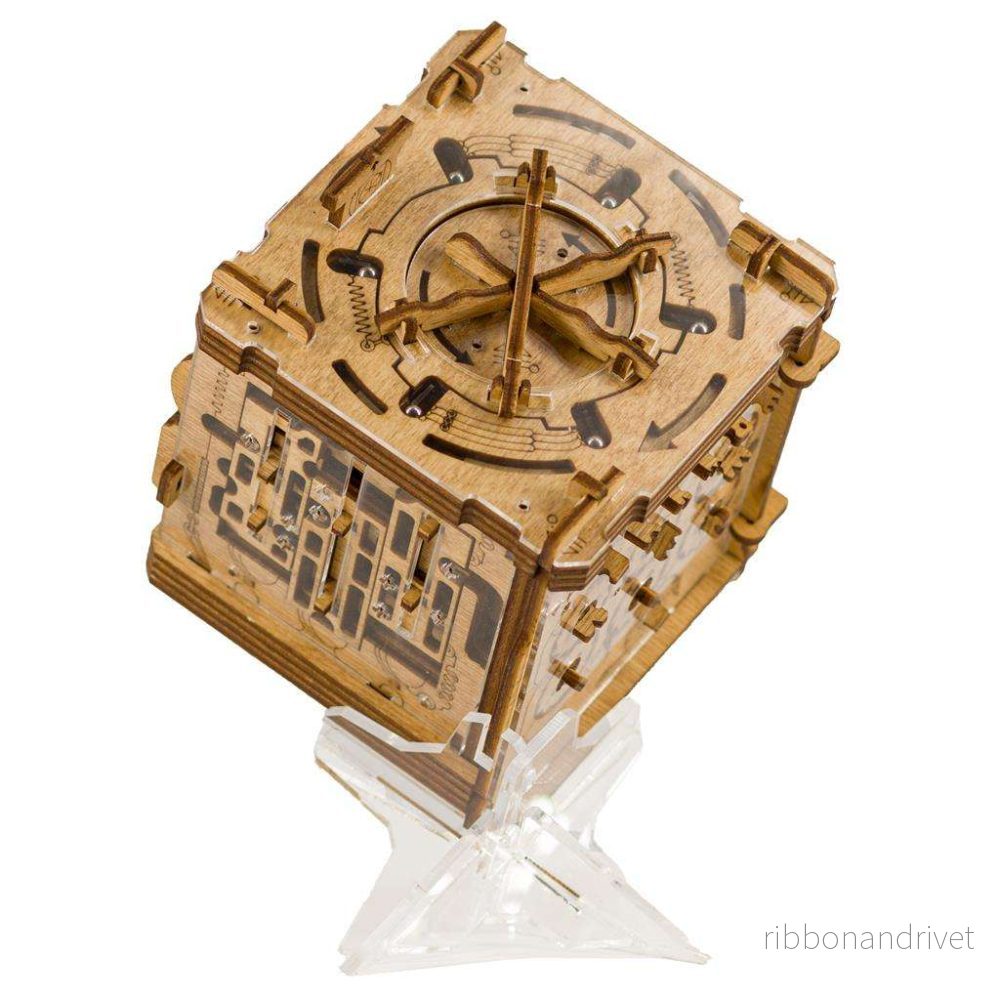 Cluebox - Escape Room i en Box - Cambridge Labyrinth