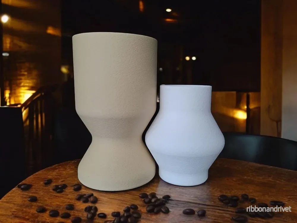 Minimalistiskt vasset i sammanflätad design