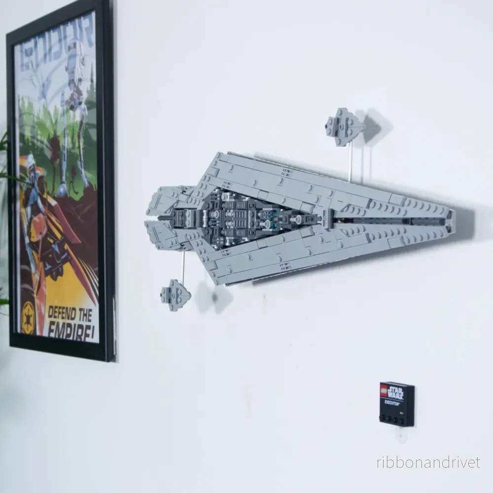 Väggfäste för Star Wars Executor 75356