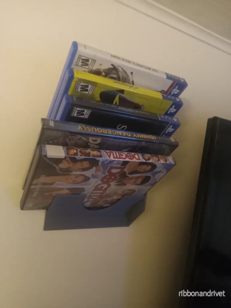 Väggmonterad modulär DVD- och spelhylla